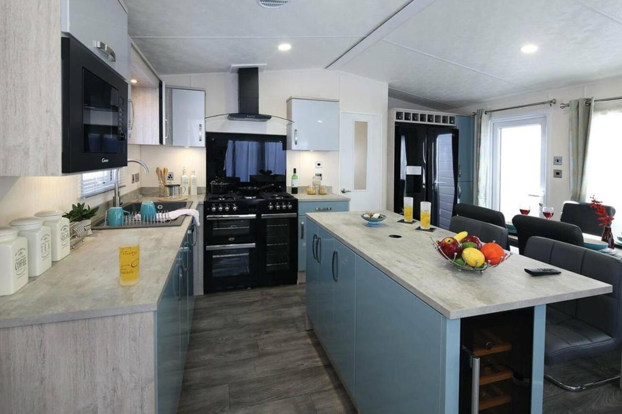 סאקסמונדהם Superior 6 Berth Holiday Home In Suffolk מראה חיצוני תמונה